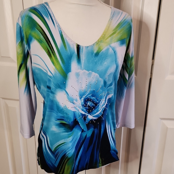 Valentina Tops - Valentina Blue and White Graphic Blouse